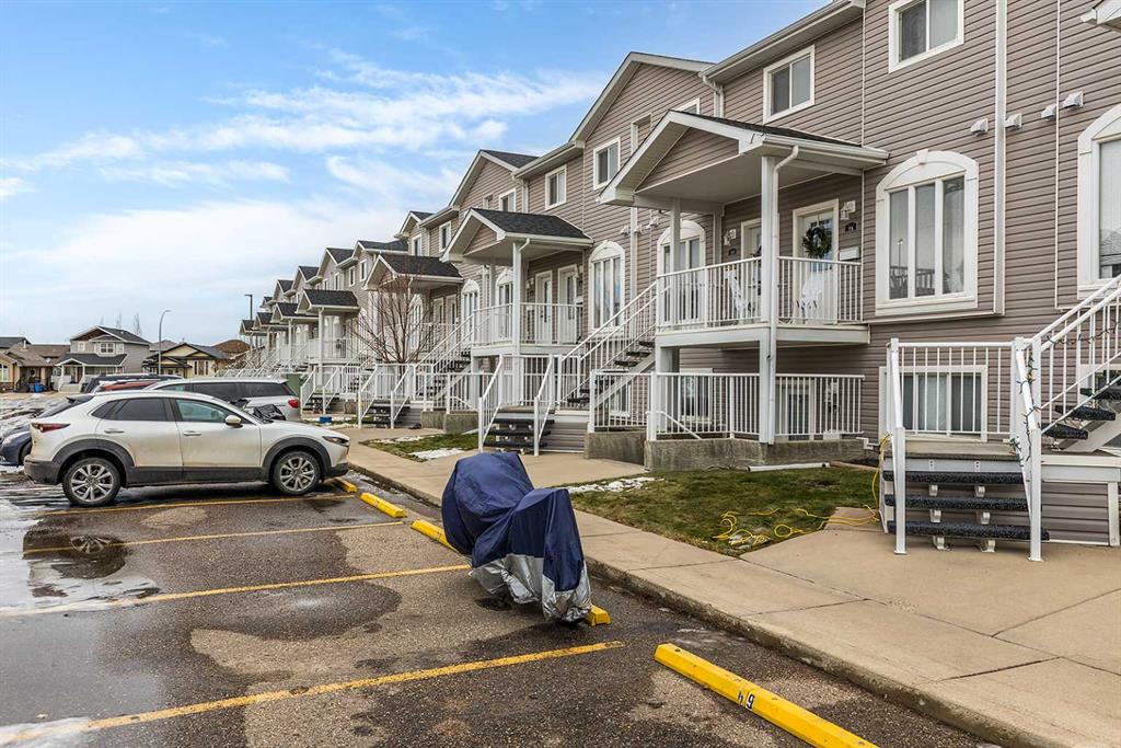 Fourth View of 75 Somerset Lane SE, Southland, Medicine Hat, Alberta, T1B 0E7