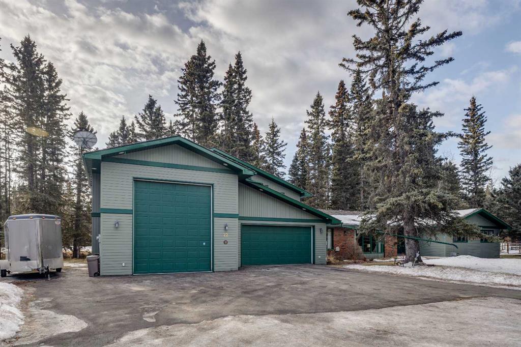 22 Wolf Drive , A2285485, Alberta,