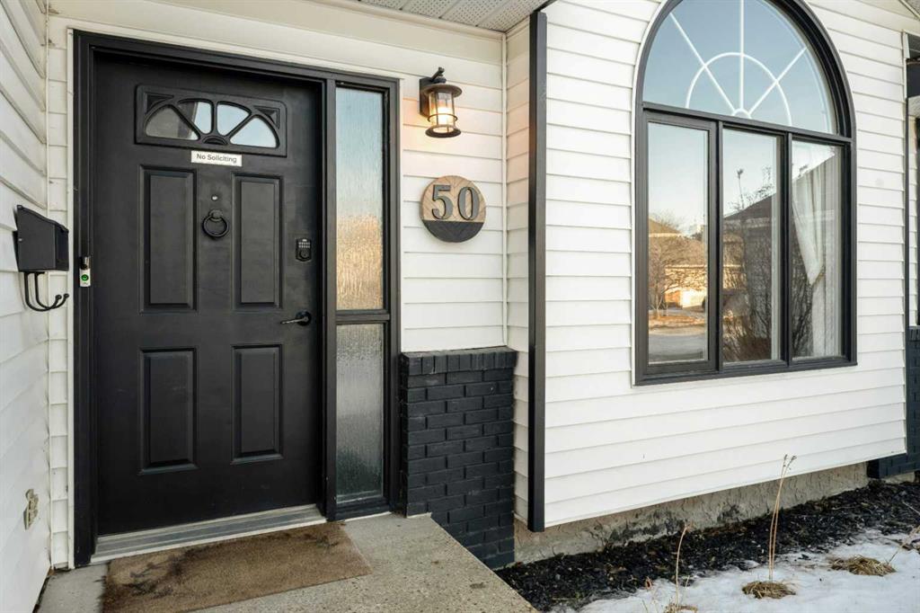 Fifth View of 50 Denovan Crescent , Deer Park Village, Red Deer, Alberta, T4R 1W2