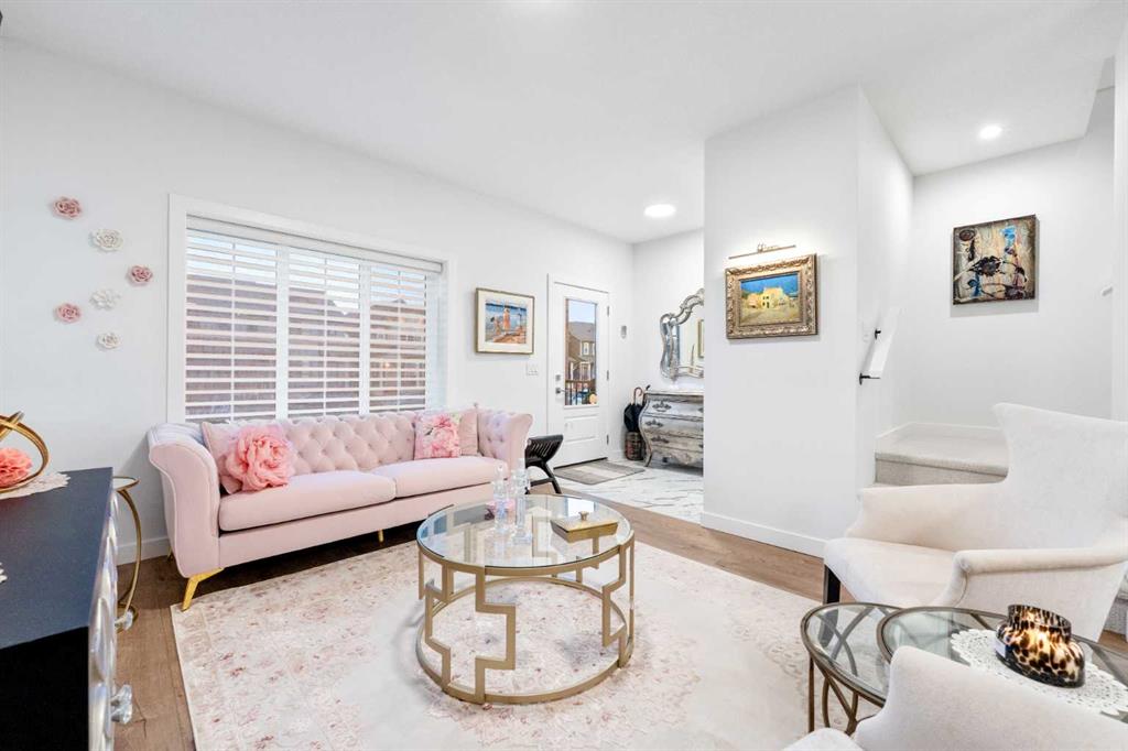 Fifth View of 7411 202 Avenue SE, Rangeview, Calgary, Alberta, T3S 0E8