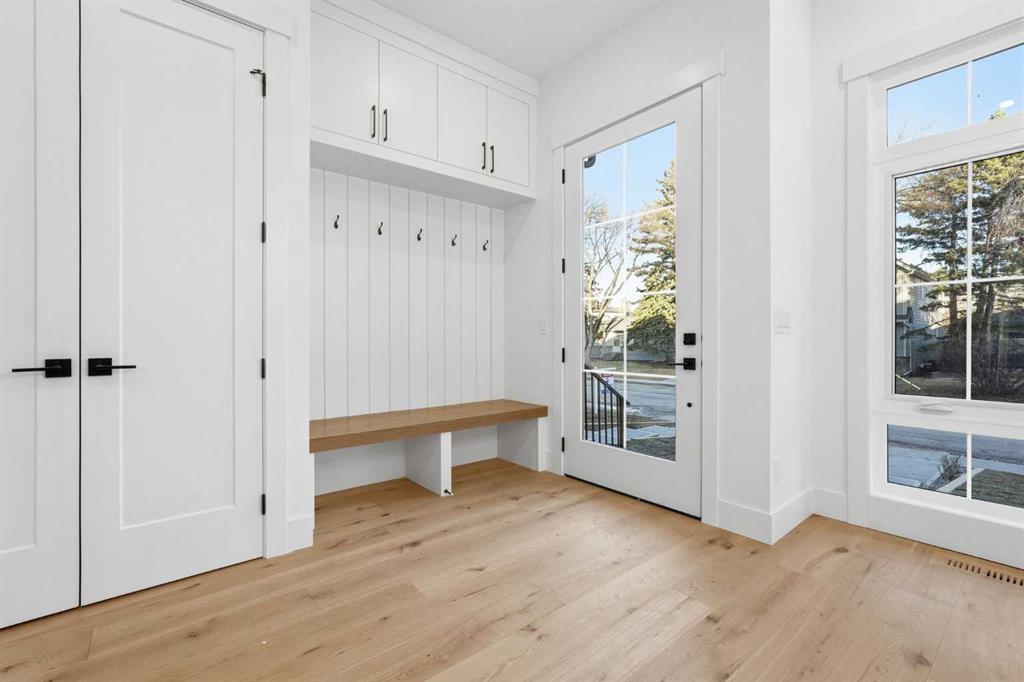 Fourth View of 3515 42 Street SW, Glenbrook, Calgary, Alberta, T3E 3M7