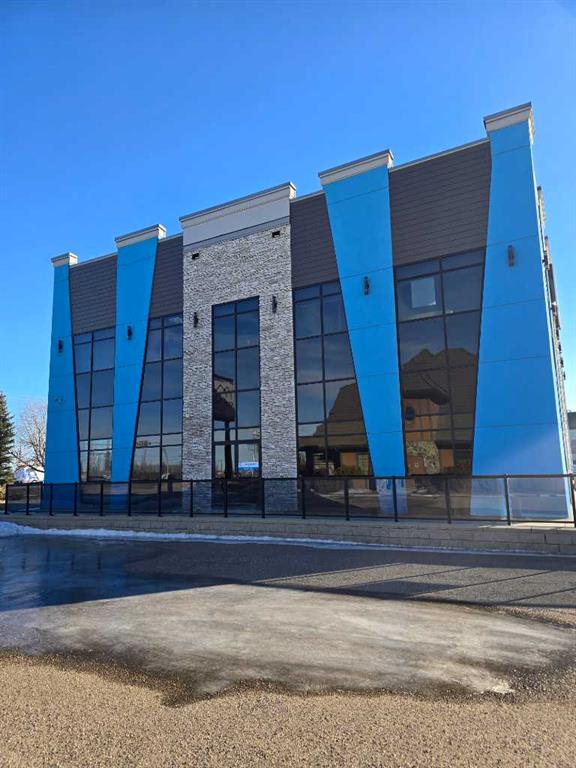 102, 284 Burnt Park Drive , A2285649, Alberta,