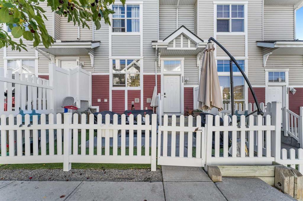 Third View of 3305 New Brighton Gardens SE, New Brighton, Calgary, Alberta, T2Z0A2