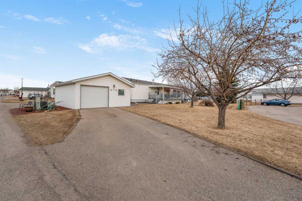 2 Doubletree Way , A2285698, Alberta,