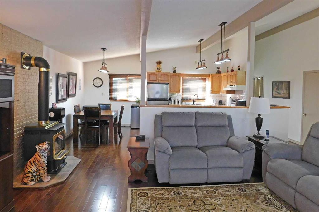 Fifth View of 5039 4 Street W, NONE, Claresholm, Alberta, T0L 0T0