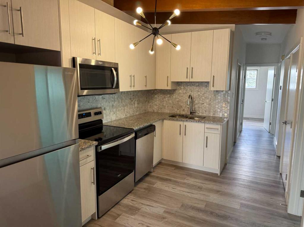 Third View of 4704 14 Street NW, North Haven, Calgary, Alberta, T2K 1J6