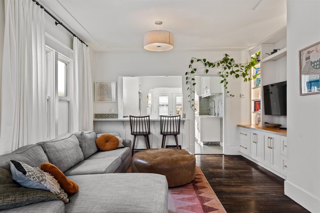 Fifth View of 1025 18 Avenue SE, Ramsay, Calgary, Alberta, T2G 1L5