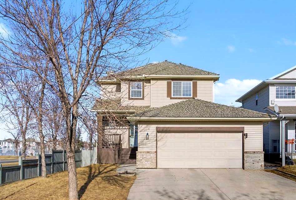 Second View of 139 Douglas Glen Crescent SE, Douglasdale/Glen, Calgary, Alberta, T2Z 3M6