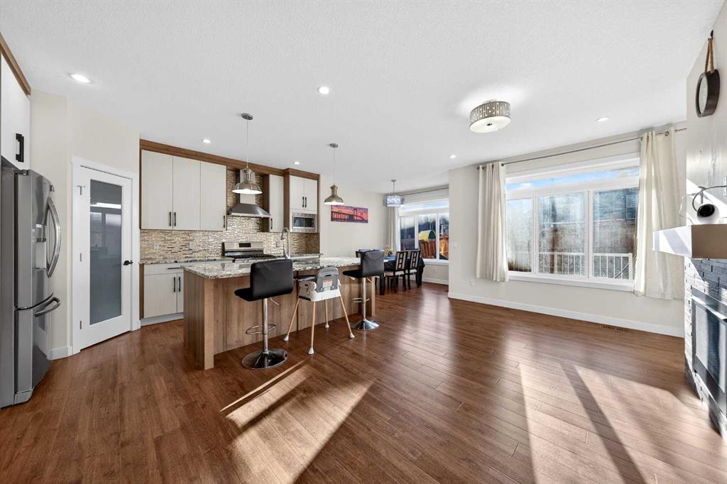 Fourth View of 353 Nolanhurst Crescent NW, Nolan Hill, Calgary, Alberta, T3R 0Z1