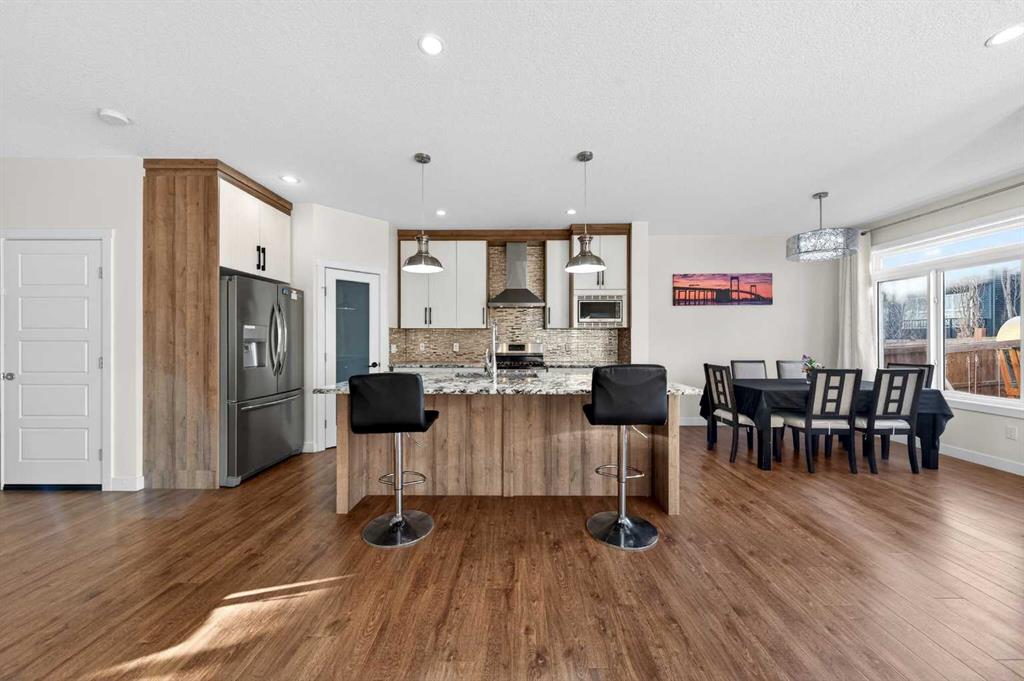 Fifth View of 353 Nolanhurst Crescent NW, Nolan Hill, Calgary, Alberta, T3R 0Z1