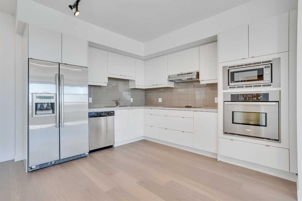 Fourth View of 5318, 2660 22  , Lancaster Green, Red Deer, Alberta, T4R 0K1