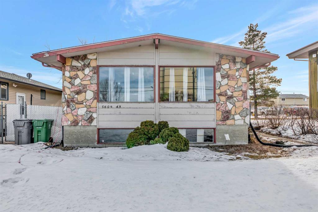 Third View of 5609 43 Street , Southridge, Lloydminster, Alberta, T9V 0A5