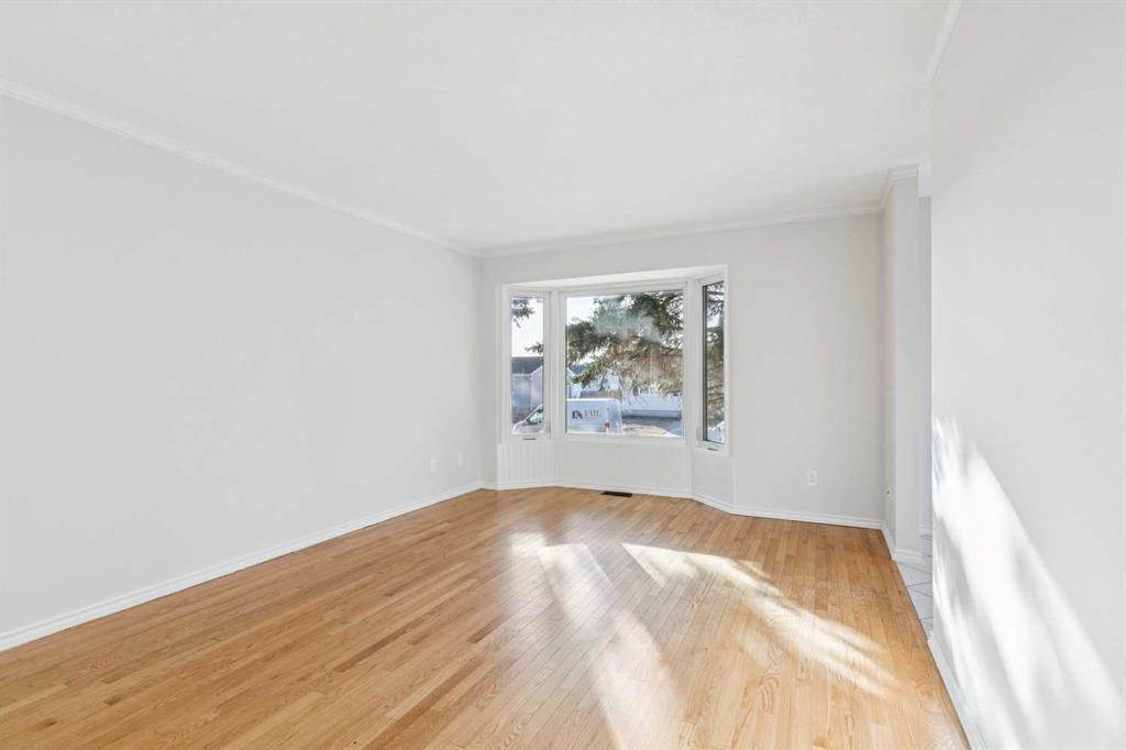 Fourth View of 354 Maitland Hill NE, Marlborough Park, Calgary, Alberta, T2A 5V3