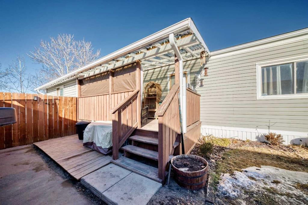 Fourth View of 237, 6220 17 Avenue SE, Red Carpet, Calgary, Alberta, T2A 0W6