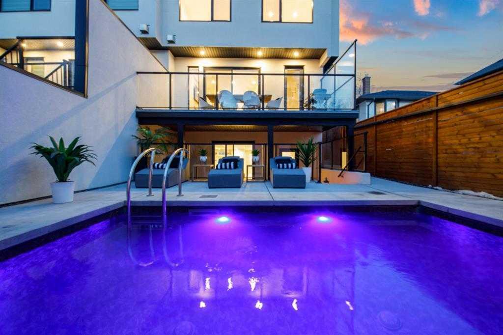 3319 41 Street SW, A2286098, Alberta,