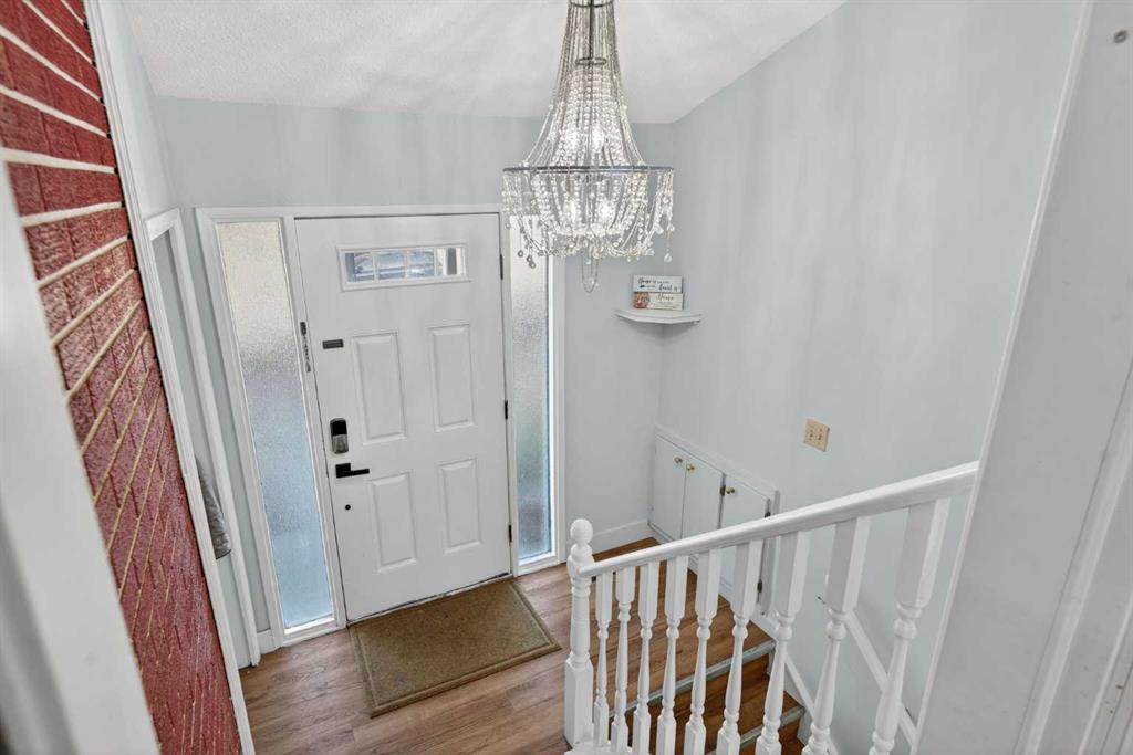 Fifth View of 6003 Pinepoint Drive NE, Pineridge, Calgary, Alberta, T1Y 2G2