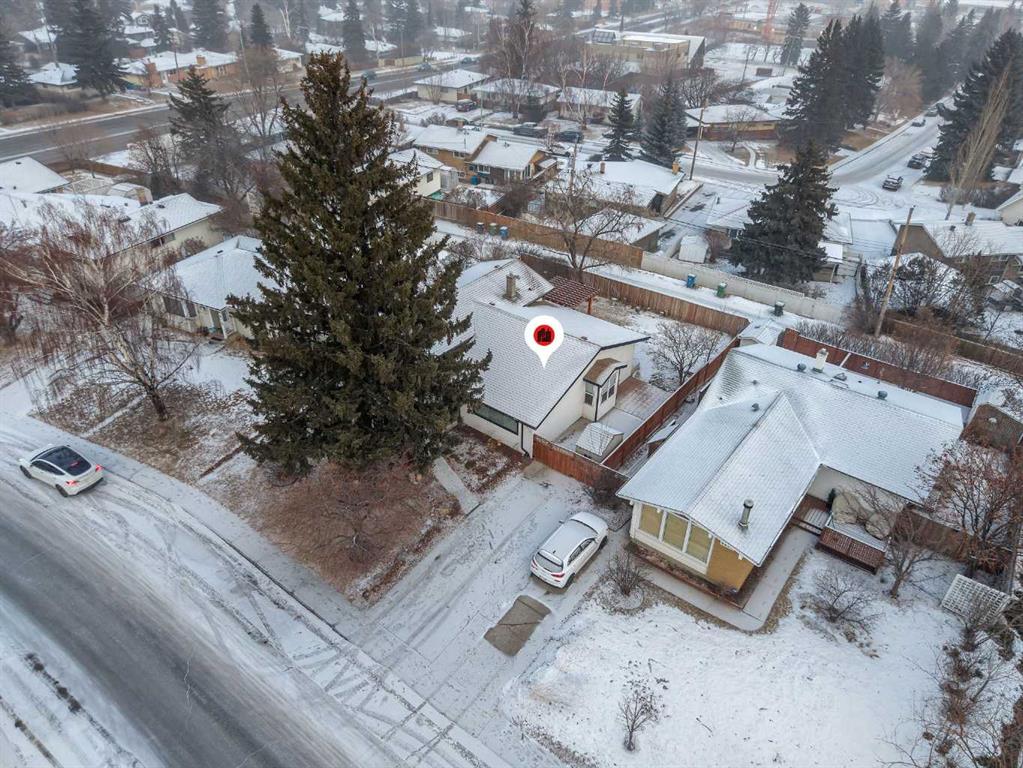 Fifth View of 8416 7 Street SW, Haysboro, Calgary, Alberta, T2V1G7