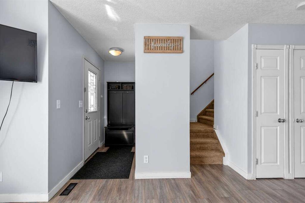 Third View of 1552 Mcalpine Street , NONE, Carstairs, Alberta, T0M 0N0