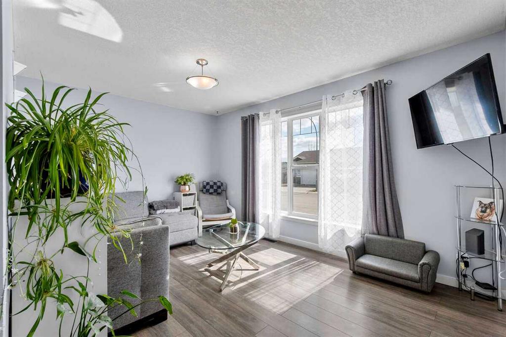 Fourth View of 1552 Mcalpine Street , NONE, Carstairs, Alberta, T0M 0N0