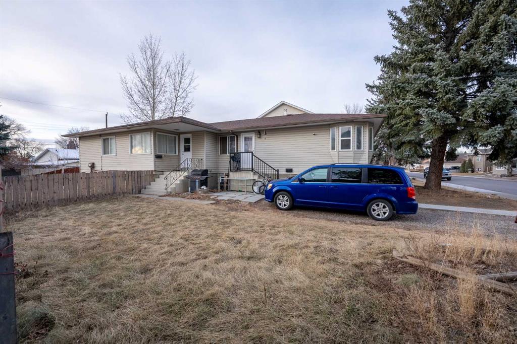 Fifth View of 1022 & 1024 8 Street N, Senator Buchanan, Lethbridge, Alberta, T1H 1Z4