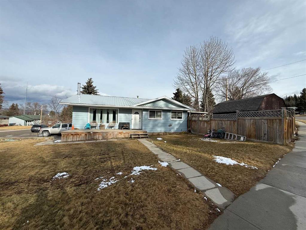 Second View of 177 Tamarack Avenue , Hardisty, Hinton, Alberta, T7V 1E2