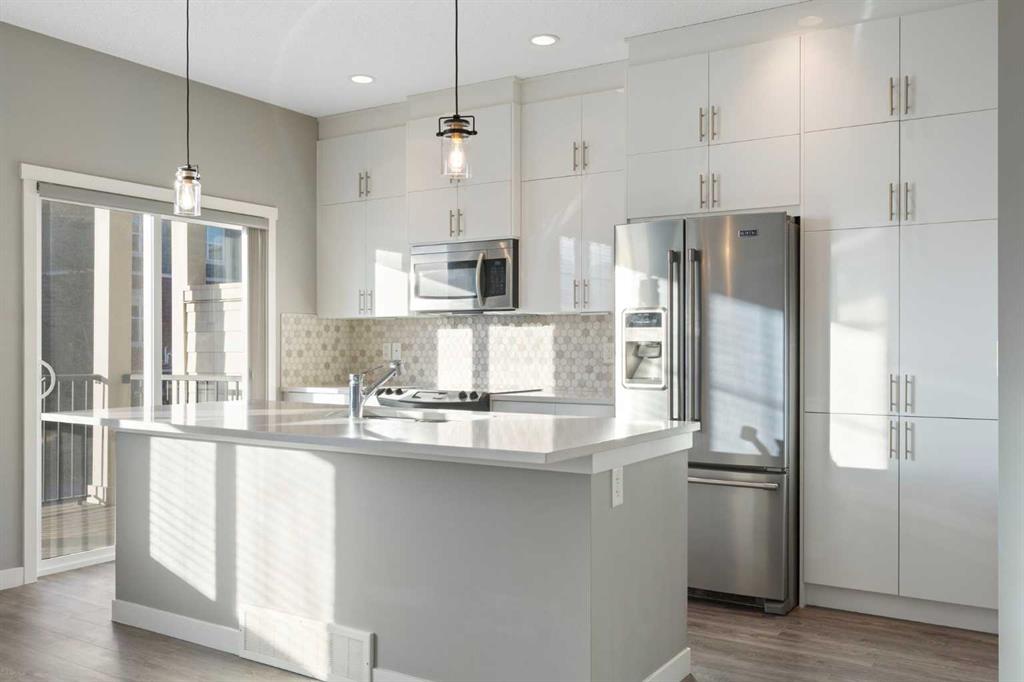 Fourth View of 405, 428 Nolan Hill Drive NW, Nolan Hill, Calgary, Alberta, T3R 0V4