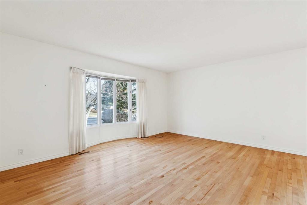 Third View of 6407 Law Drive SW, Lakeview, Calgary, Alberta, T3E 6A3