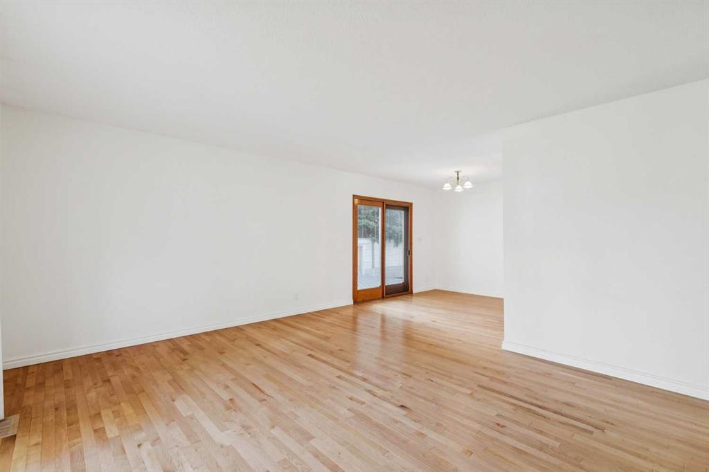 Fourth View of 6407 Law Drive SW, Lakeview, Calgary, Alberta, T3E 6A3