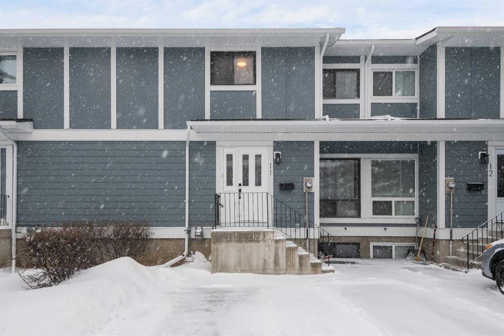 11, 2210 Oakmoor Drive SW, A2286512, Alberta,