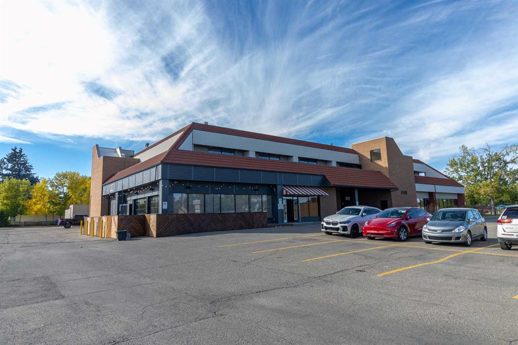 Fourth View of Suite 203, 2411 4 Street NW, Mount Pleasant, Calgary, Alberta, T2M 2Z8