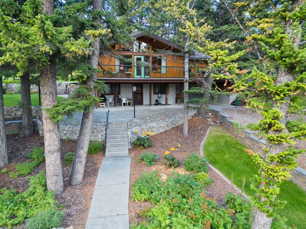 MLS® listing #108594887 for sale located at 2401 74 Street 