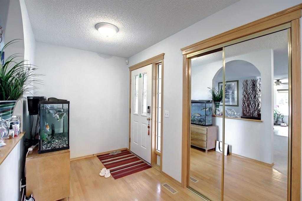 10661 Hidden Valley Drive NW, A2286648, Alberta,