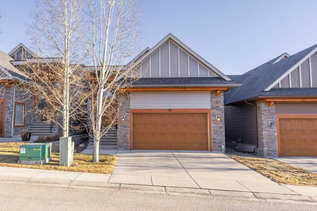 15 Cortina Villas SW, A2286681, Alberta,