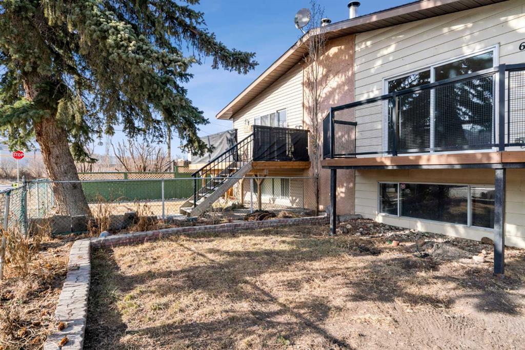 Third View of 6420 30 Avenue NW, Bowness, Calgary, Alberta, T3B 1J7