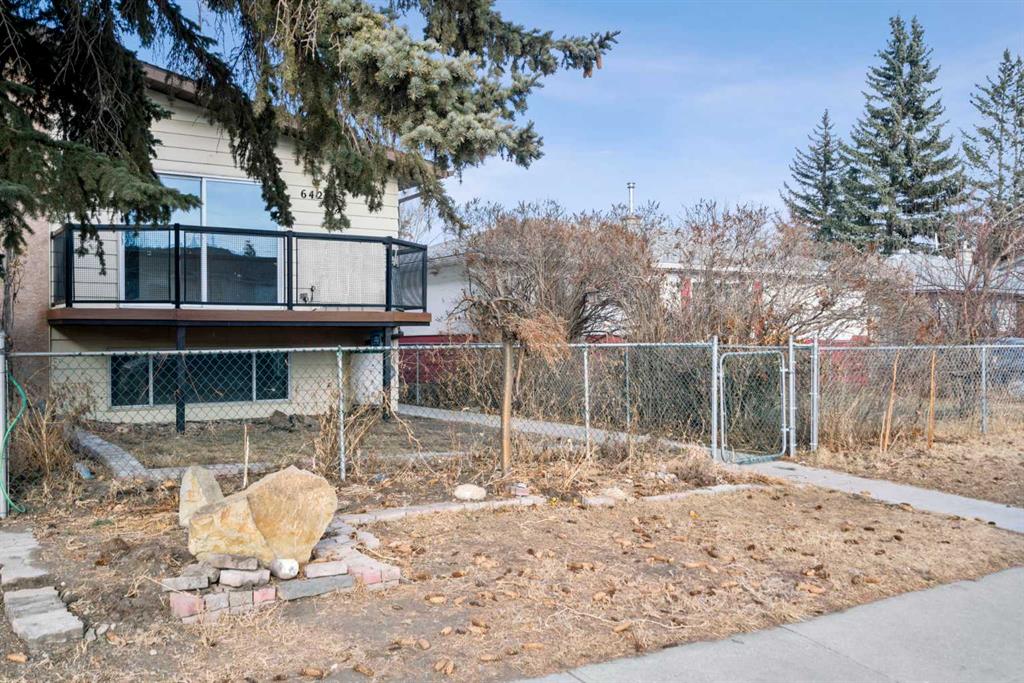 Fourth View of 6420 30 Avenue NW, Bowness, Calgary, Alberta, T3B 1J7