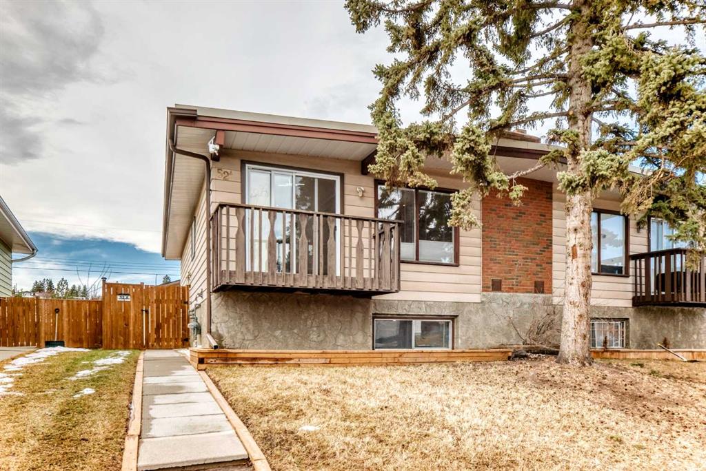 Second View of 52A Queen Alexandra Close SE, Queensland, Calgary, Alberta, T2J3P8