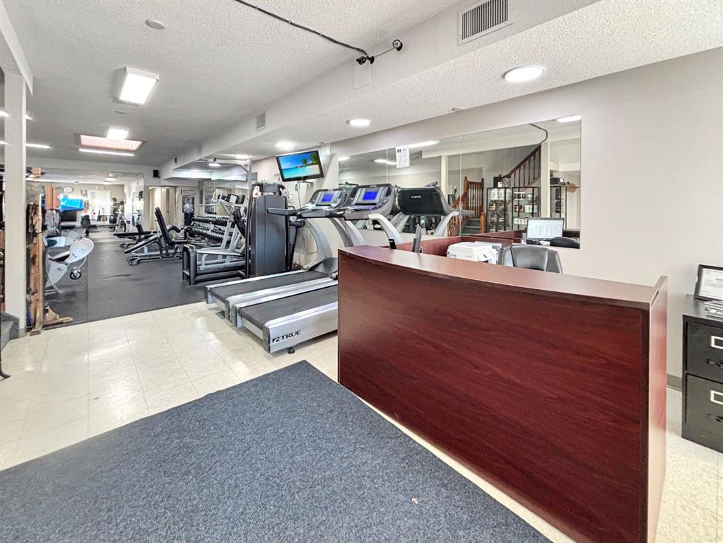 136 49 Avenue W, A2286822, Alberta,