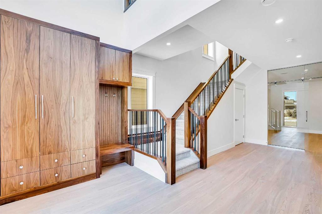 Third View of 435 Patterson Boulevard SW, Patterson, Calgary, Alberta, T3J 1E8