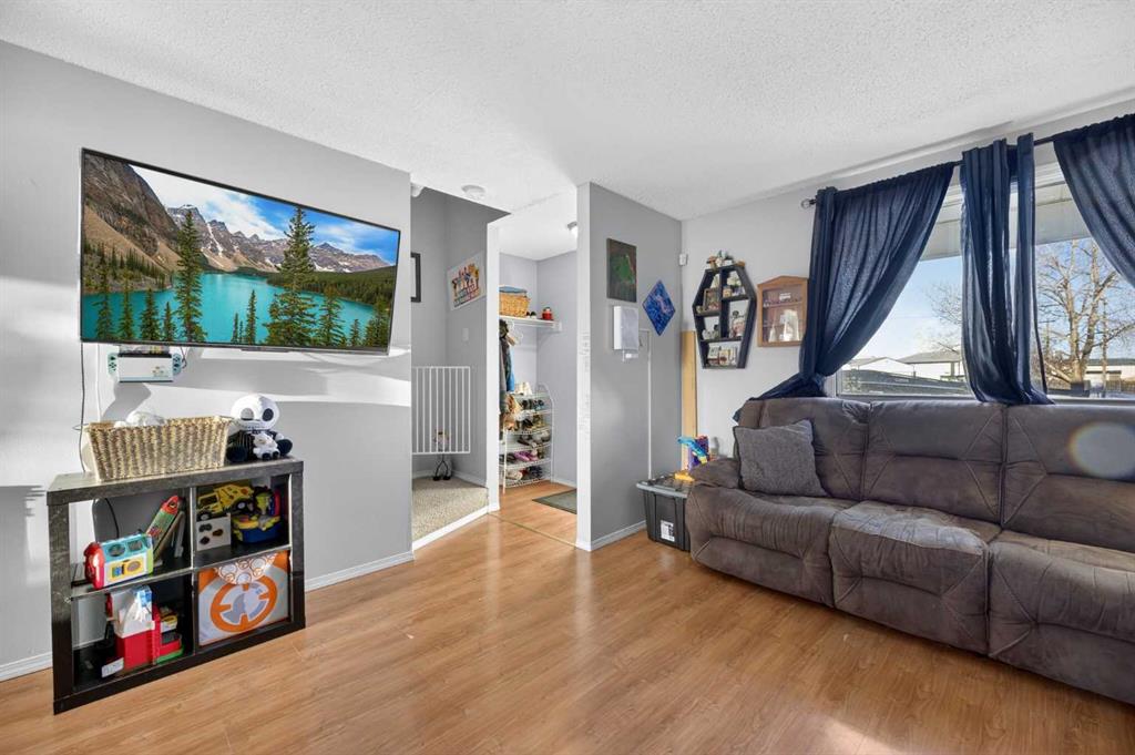 Fifth View of 21 Princess Petra Avenue , NONE, Didsbury, Alberta, T0M 0W0