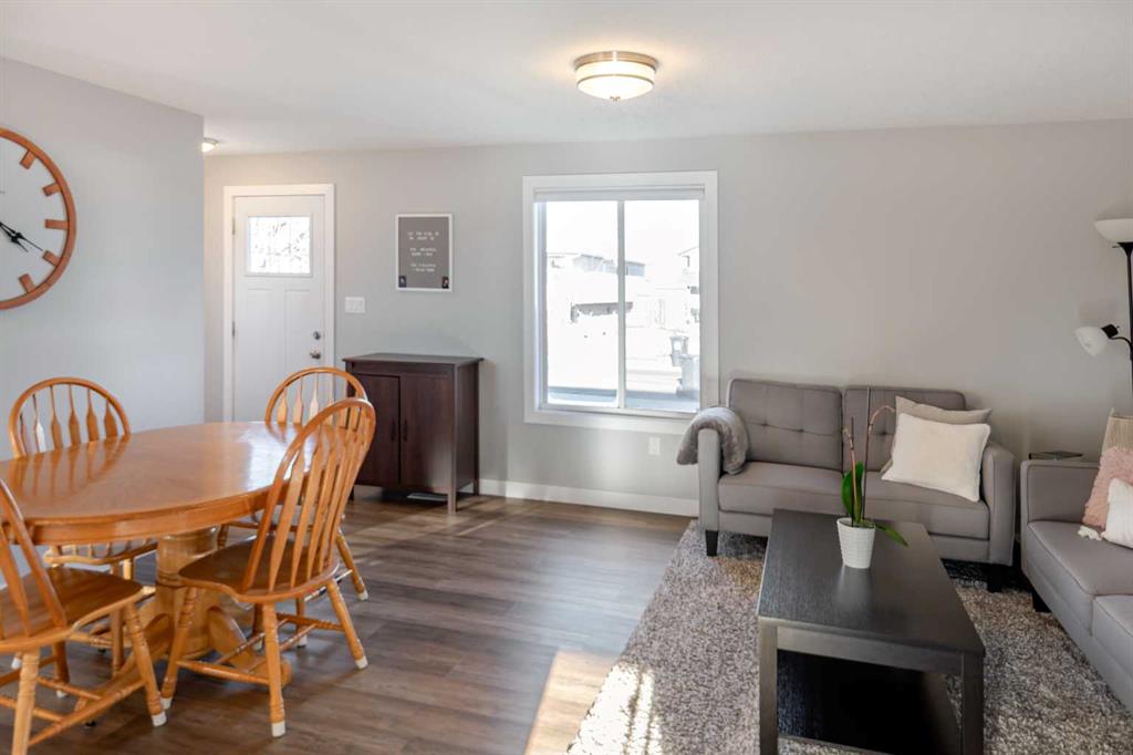 Fifth View of 9709 102 Avenue  , NONE, Clairmont, Alberta, T8X 5G2