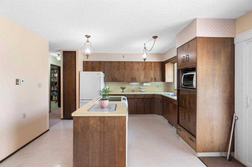 Fourth View of 4214 50 Avenue , NONE, Olds, Alberta, T4H 1A5