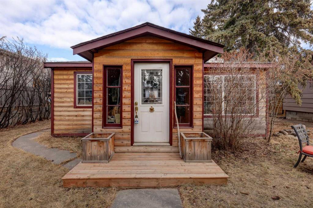 Fifth View of 6424 32 Avenue NW, Bowness, Calgary, Alberta, T3B 0K4