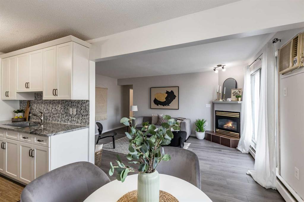 Third View of 22, 398 16 Street NE, Northeast Crescent Heights, Medicine Hat, Alberta, T1A 7L9