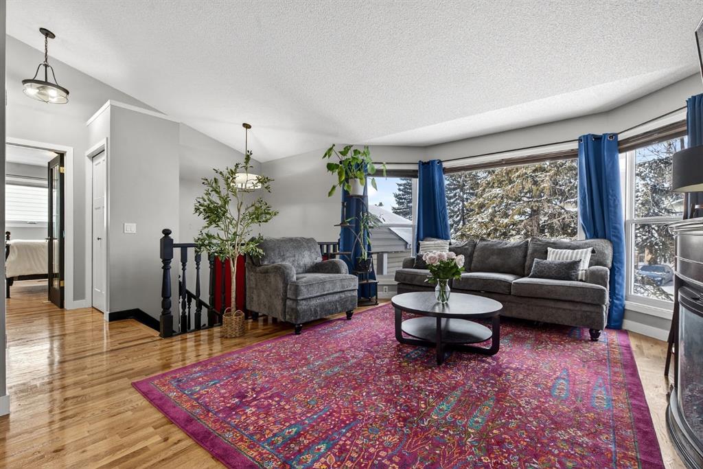 Fourth View of 57 Shannon Circle SW, Shawnessy, Calgary, Alberta, T2Y 2K4