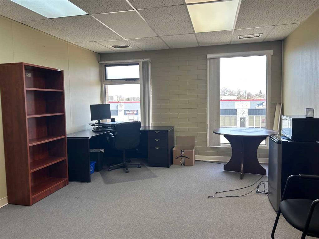 Fourth View of 12, 941 South Railway Street SE, River Flats, Medicine Hat, Alberta, T1A 2W3