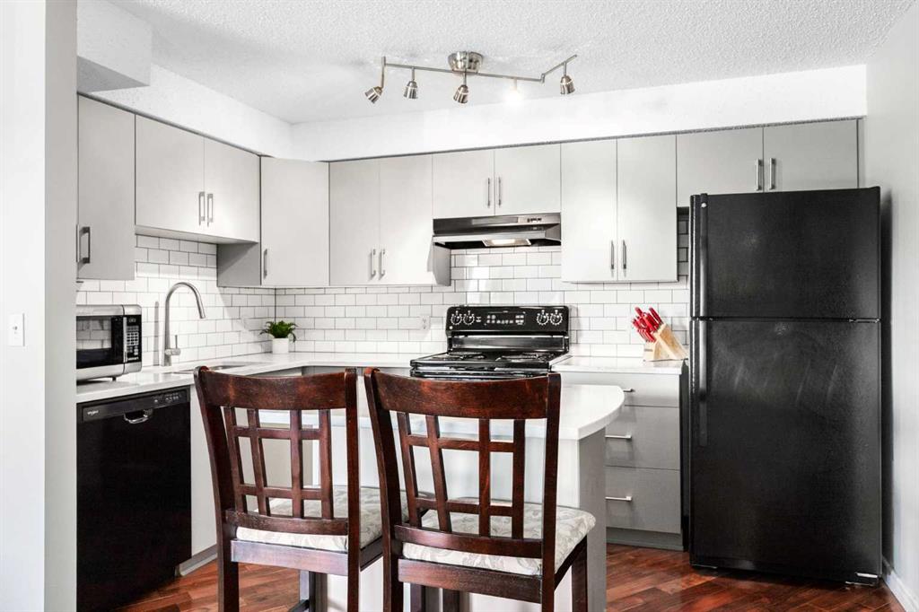 Fifth View of 1211, 505 Railway Street W, Downtown, Cochrane, Alberta, T4C2K9