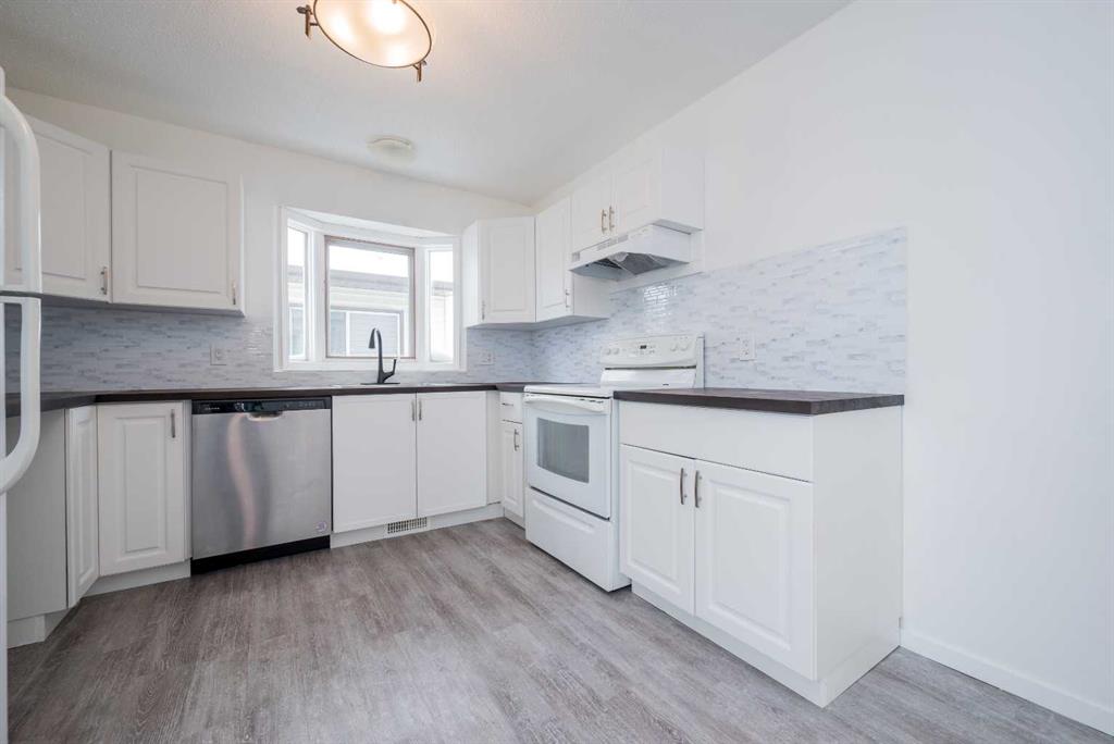 Third View of 10317 89 Street , Ivy Lake Estates, Grande Prairie, Alberta, T8X1G2