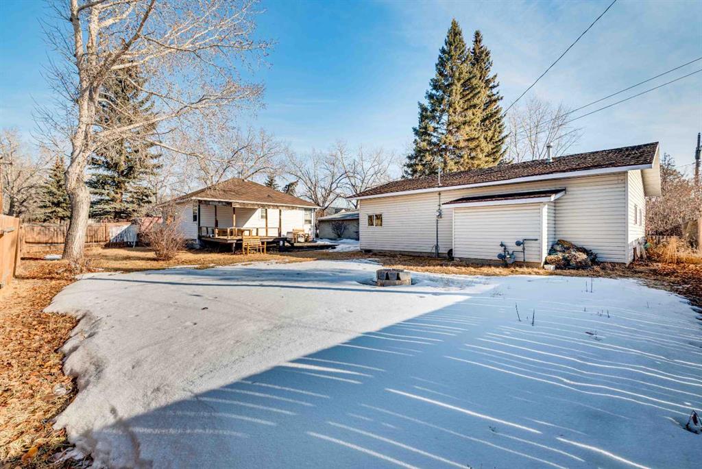 Fifth View of 511 3 Street SE, NONE, Three Hills, Alberta, T0M 2A0