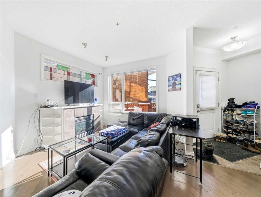 Fifth View of 2, 2040 35 Avenue SW, Altadore, Calgary, Alberta, T2T 2E1