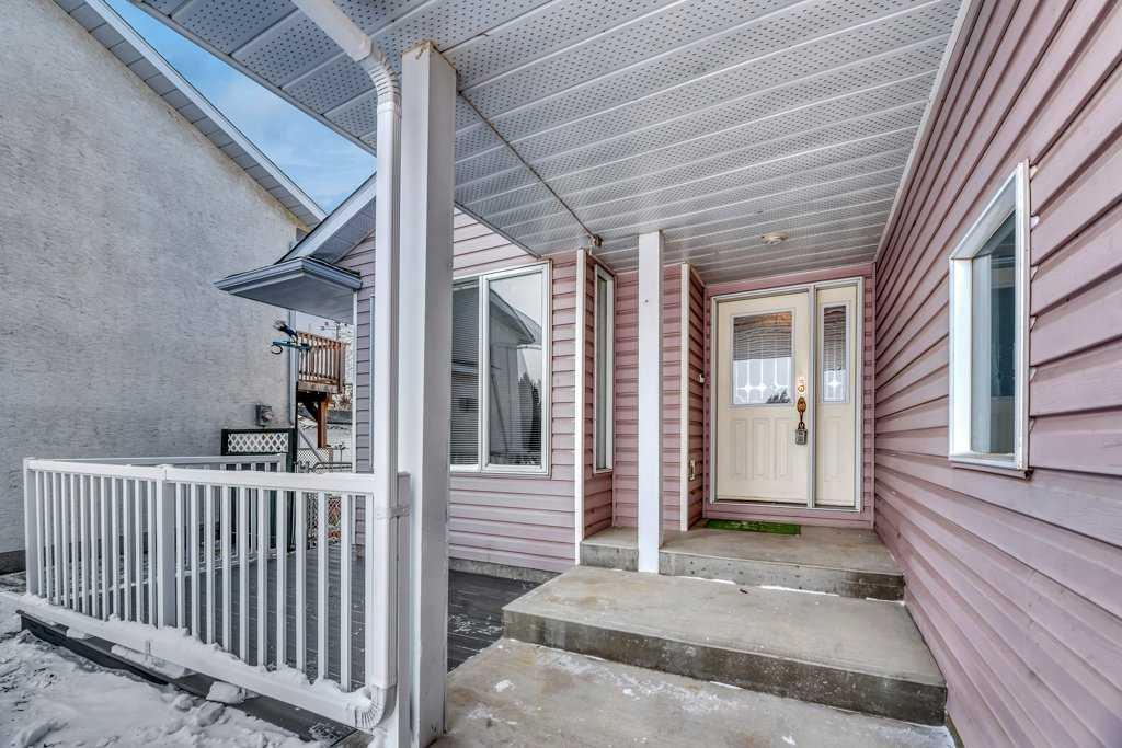 Fifth View of 11 Maple Garden , Maplewood, Strathmore, Alberta, T1P 1G3